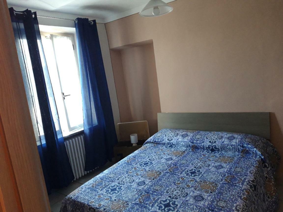 Locanda Della Luna Rossa Calosso Kültér fotó
